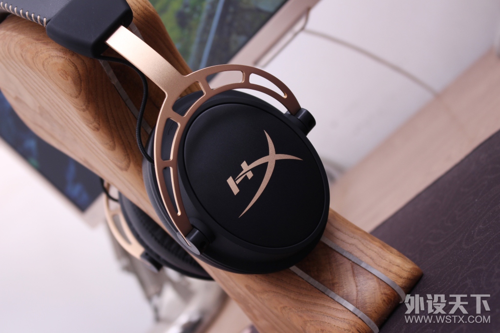 拆解看看双音腔——HyperX Cloud Alpha黑金纪念版游戏电竞耳机