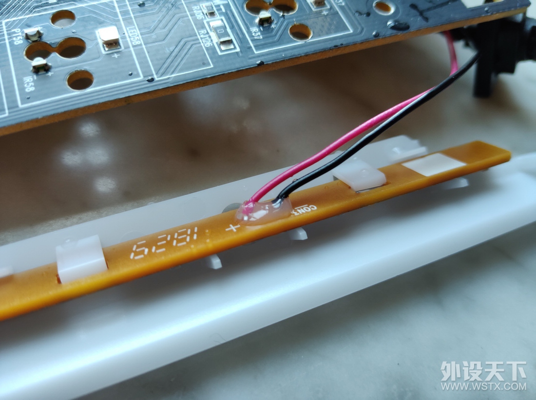 再也不惧饮料牛奶——雷柏V780防水光轴键盘浸水评测