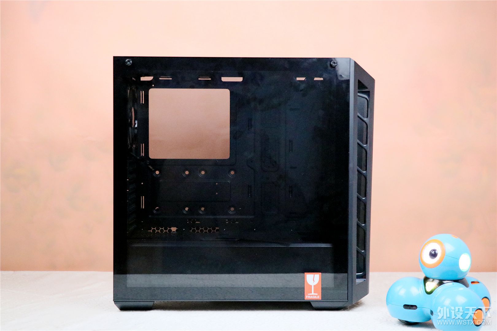 全新Coolermaster 酷冷至尊 RGB机箱，玩光多了一个选择