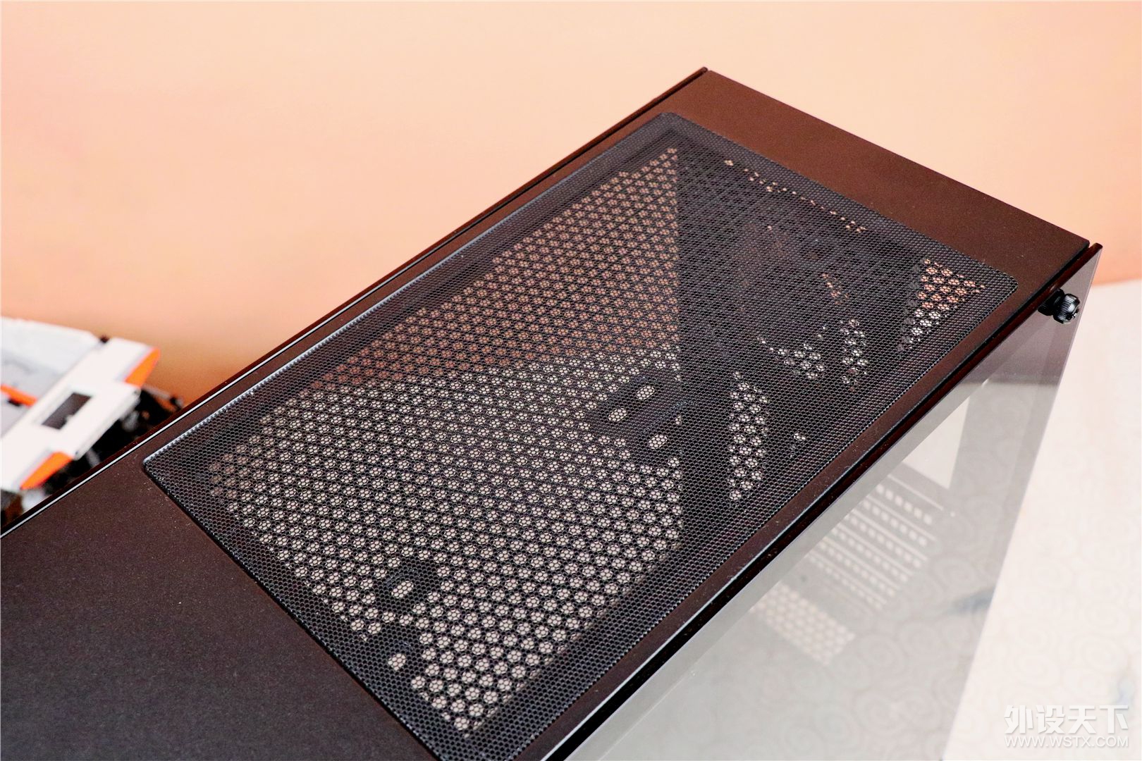 全新Coolermaster 酷冷至尊 RGB机箱，玩光多了一个选择
