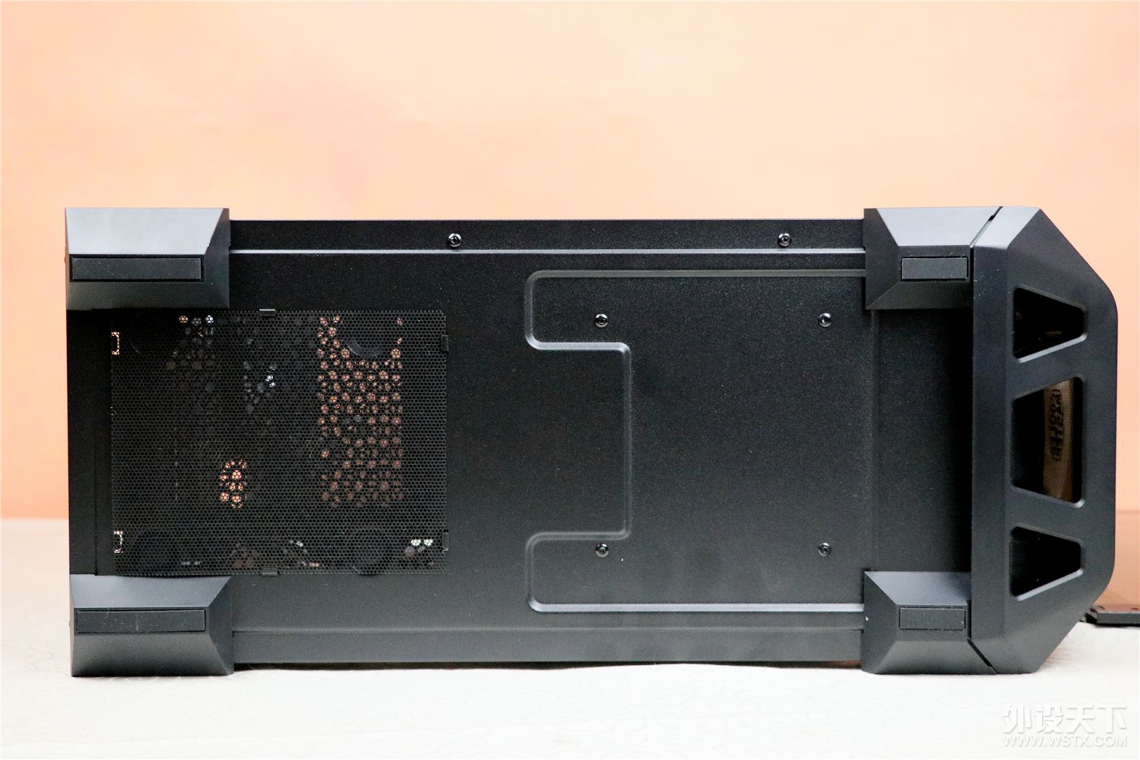 全新Coolermaster 酷冷至尊 RGB机箱，玩光多了一个选择