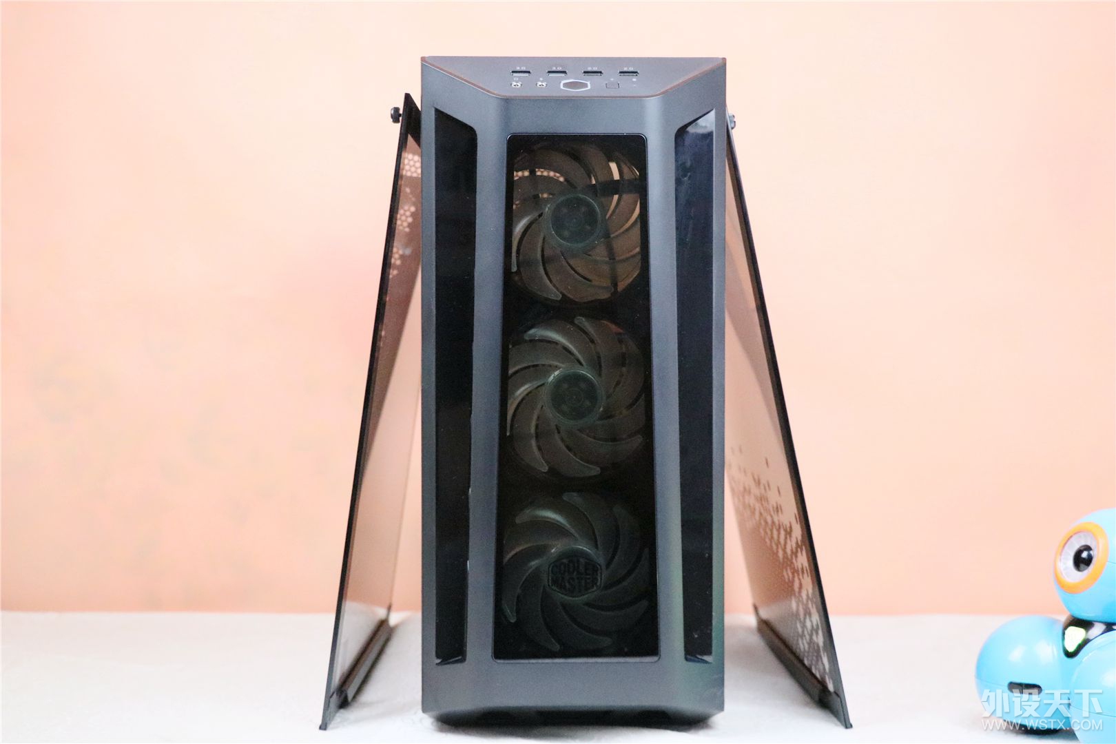 全新Coolermaster 酷冷至尊 RGB机箱，玩光多了一个选择