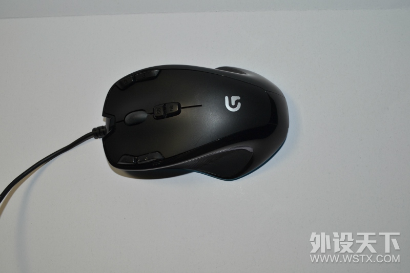 也来拆解罗技G300S鼠标。