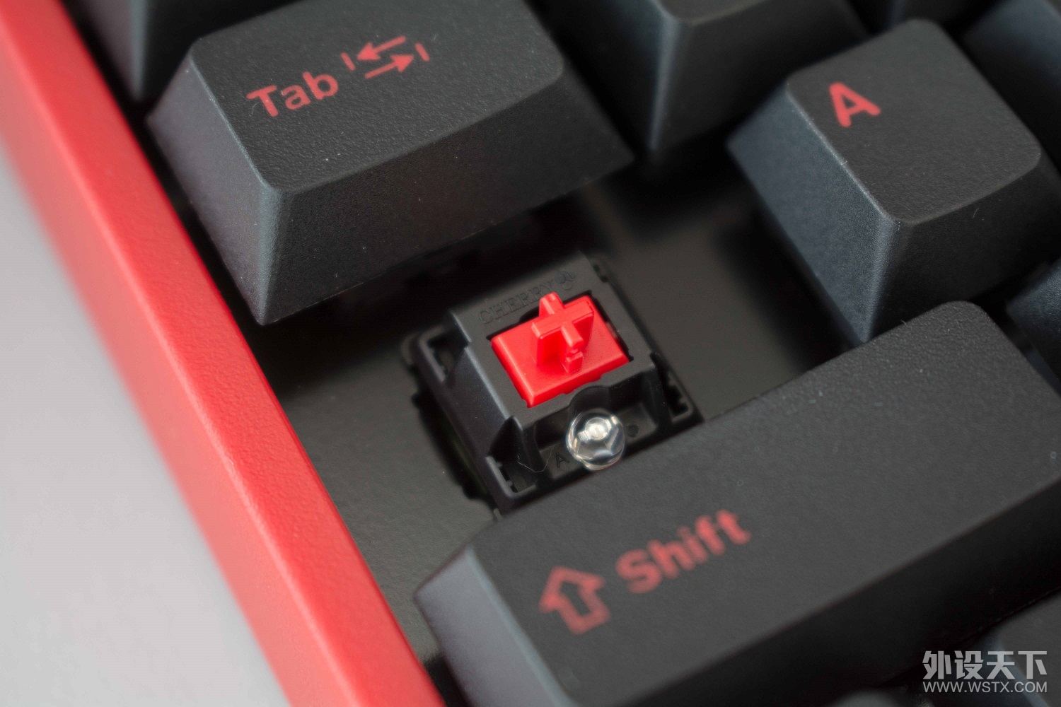 加入毒坛一年半，喜提大L——Leopold FC750R PD赤色限定