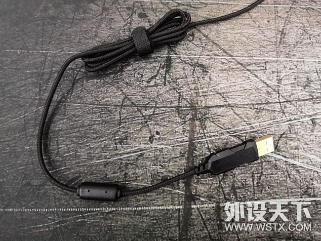 我认为今年“国产旗舰鼠皇”名号的最具实力竞争者——多彩M628  重回高端游戏界的先锋