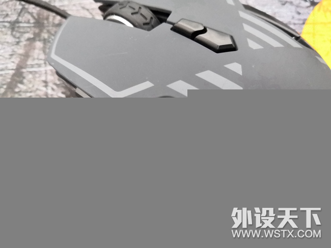我认为今年“国产旗舰鼠皇”名号的最具实力竞争者——多彩M628  重回高端游戏界的先锋