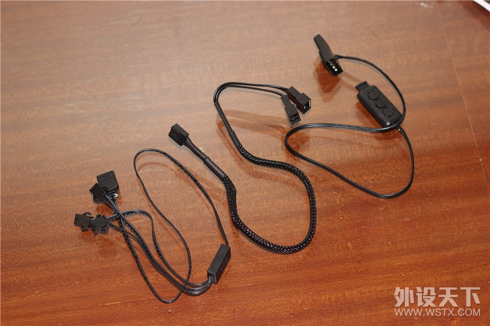 6热管、双RGB风扇，超频三 东海GI-D66A CPU散热器试玩