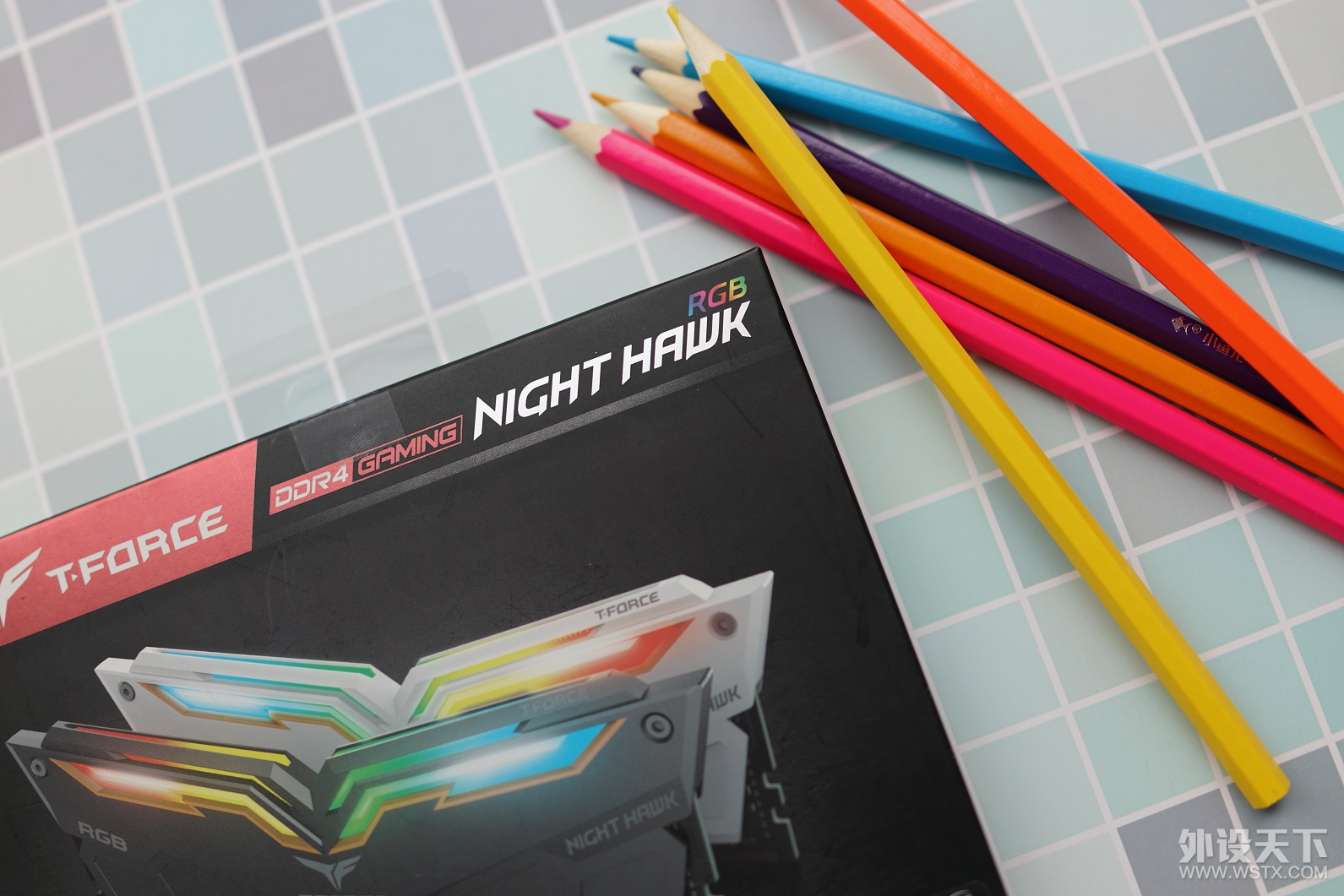 【箴言】秀色可餐，颜值担当——十铨夜鹰RGB DDR4 3000*2内存条开箱小评