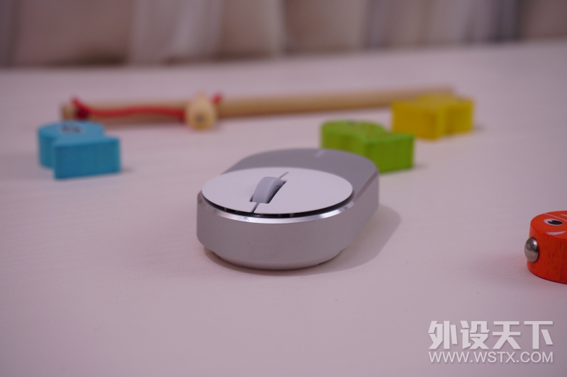 桌面小可爱      雷柏M600Mini多模鼠标小测