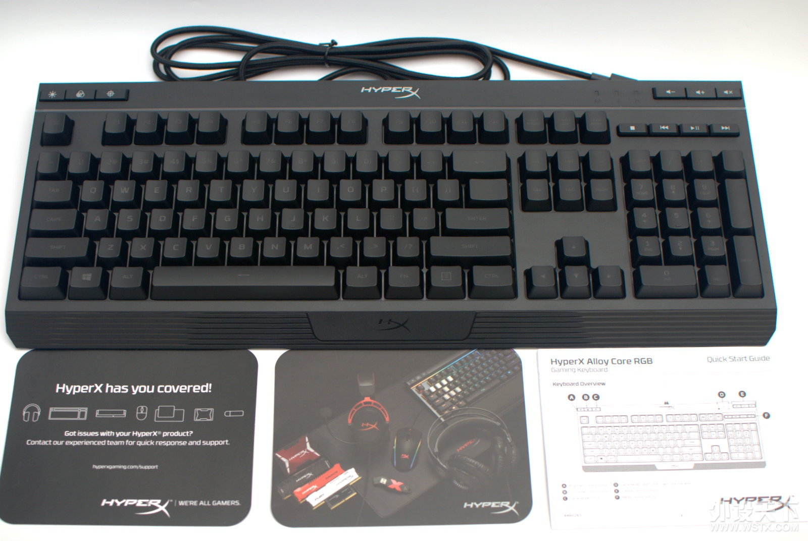 Hyperx alloy core魅影与Pulsefire Core脉冲拆解展示
