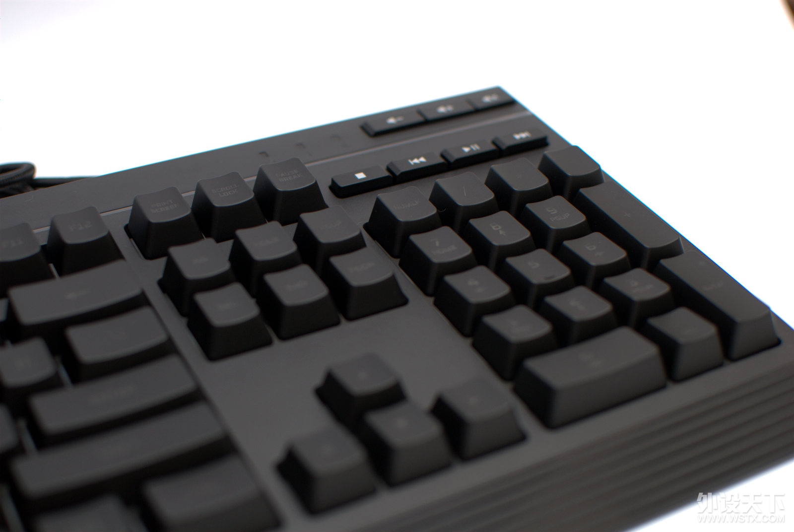 Hyperx alloy core魅影与Pulsefire Core脉冲拆解展示