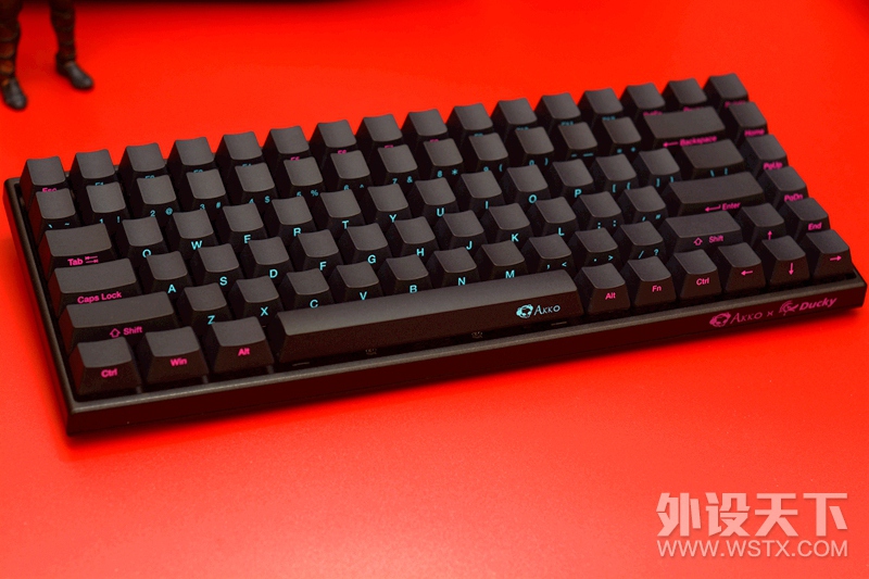 紧凑的84配列，Akko×Ducky Zero3084午夜机械键盘开箱
