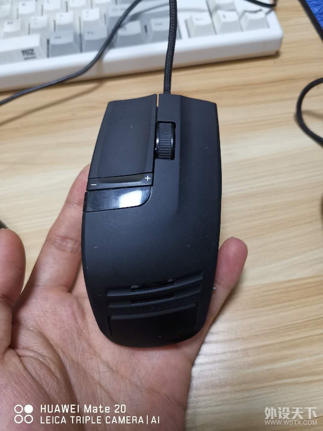 出三个鼠标 g400s，pro mouse（g9x复刻，g303