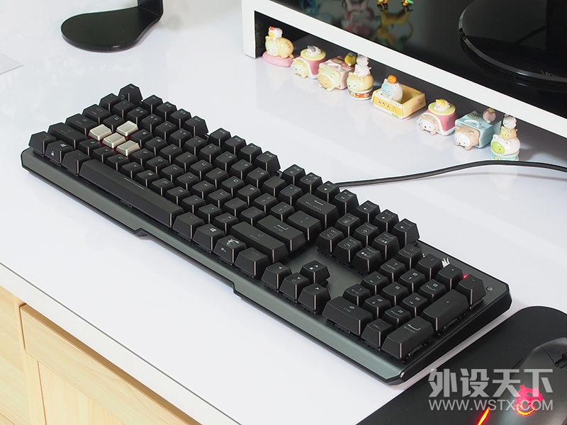 【风烛】披鳞请『键』·御龙九天-微星VIGOR GK60键盘评测