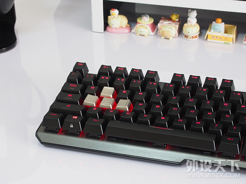 【风烛】披鳞请『键』·御龙九天-微星VIGOR GK60键盘评测