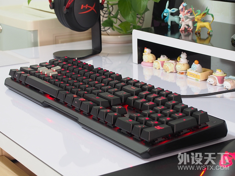 【风烛】披鳞请『键』·御龙九天-微星VIGOR GK60键盘评测
