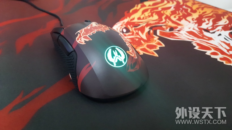 [暗金咆哮，全场尖叫]赛睿 CS:GO Howl套装简评晒单