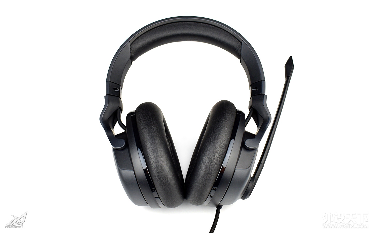 ROCCAT Khan AIMO - 013.jpg