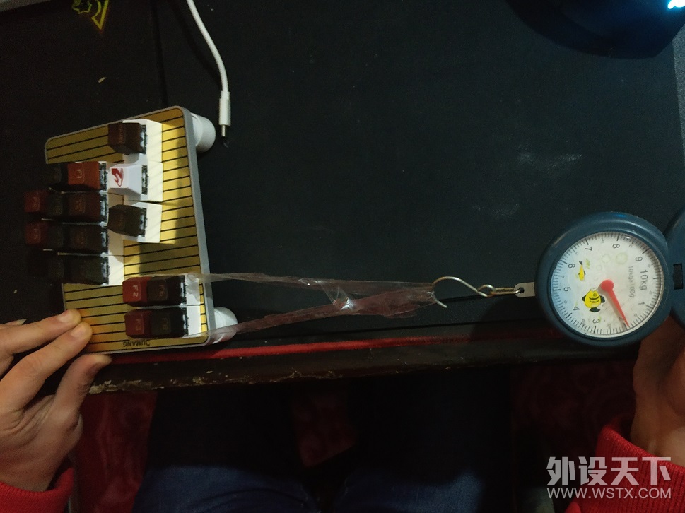 212215aoeqf0cemf1r1tgl.jpg