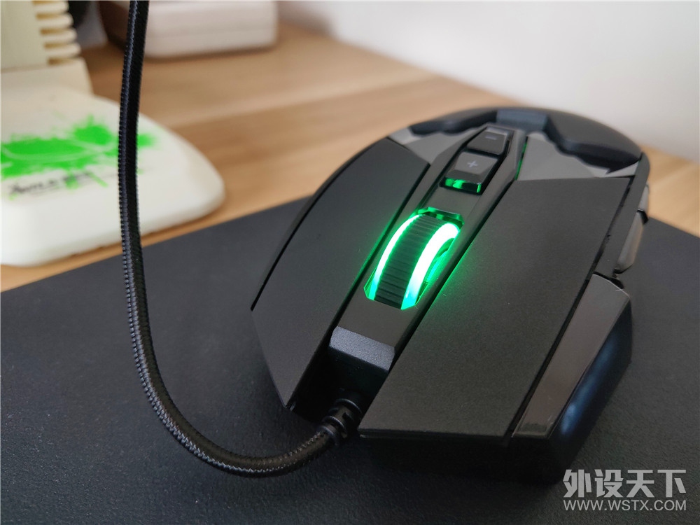 全面进化的王者？——达尔优EM945鼠标