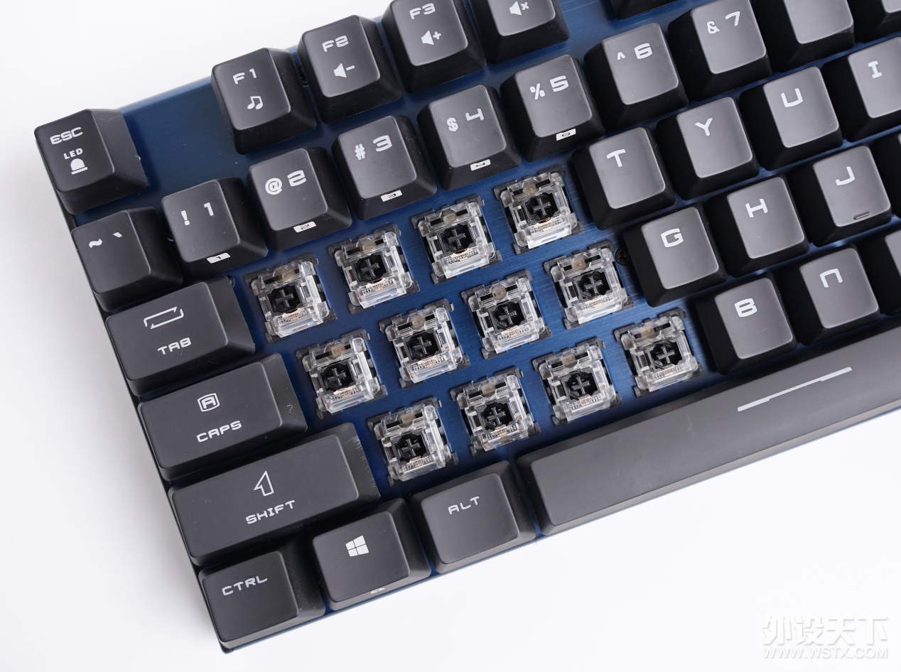 灯效酷炫细节待完善 RGB黑轴MSI GK50机械键盘入手分享