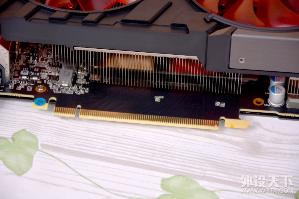 以RTX2080显卡，打造的入门级RGB & 4K游戏平台！