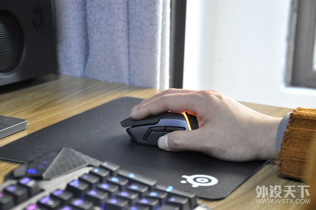 无线走位真的很流畅，赛睿RIVAL 650双模鼠标评测
