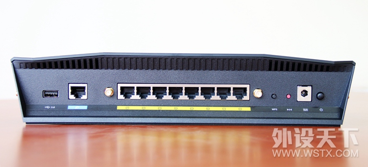 WIFI 6性能怪兽-华硕 RT-AX88U电竞路由