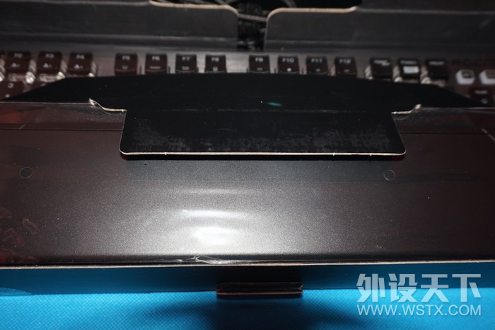 真正的玩家之选- 冰豹(ROCCAT)瓦肯VULCAN120机械式电竞游戏键盘评测