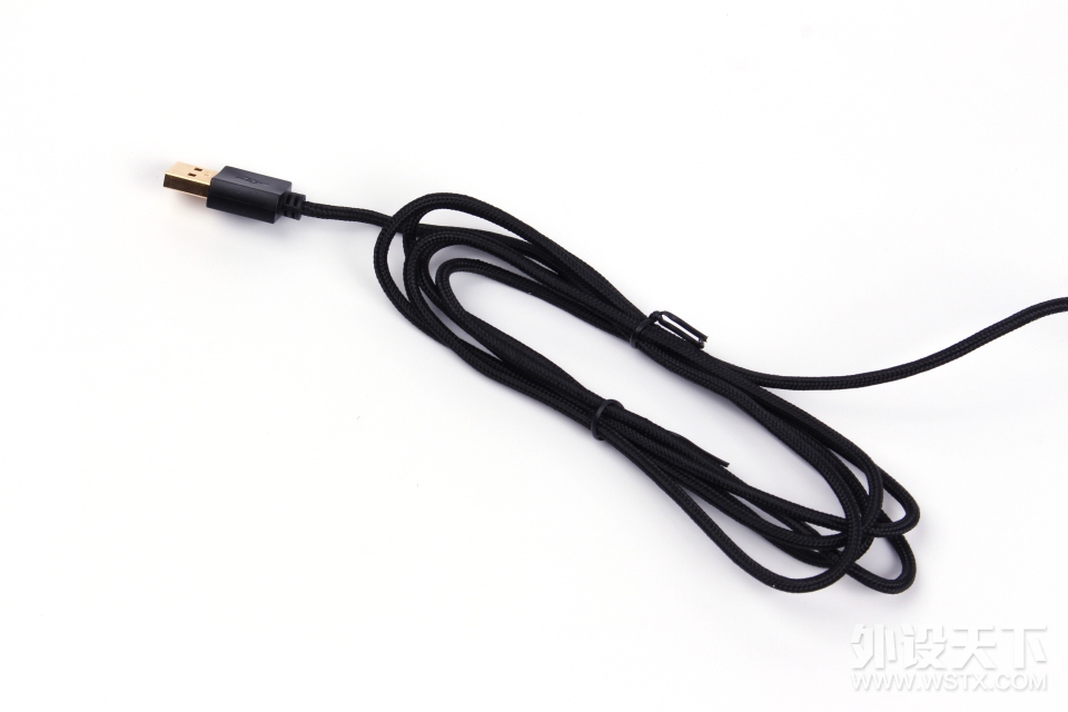如何看待24000dpi这神速——酷冷至尊MM830游戏鼠标评测