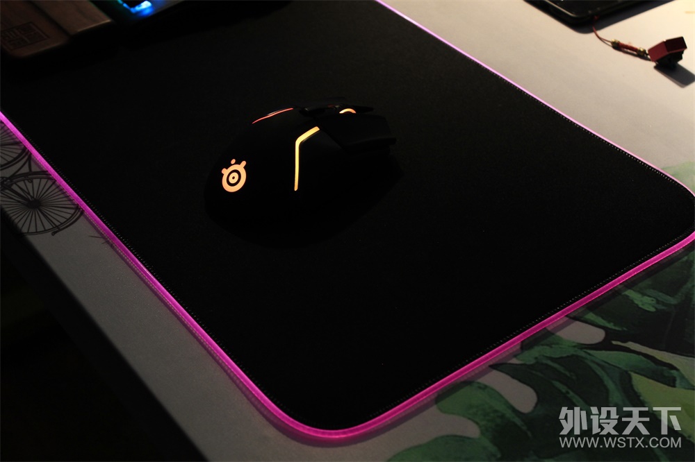 【單擺出品】赛睿QCK系列RGB鼠标垫隆重登场
