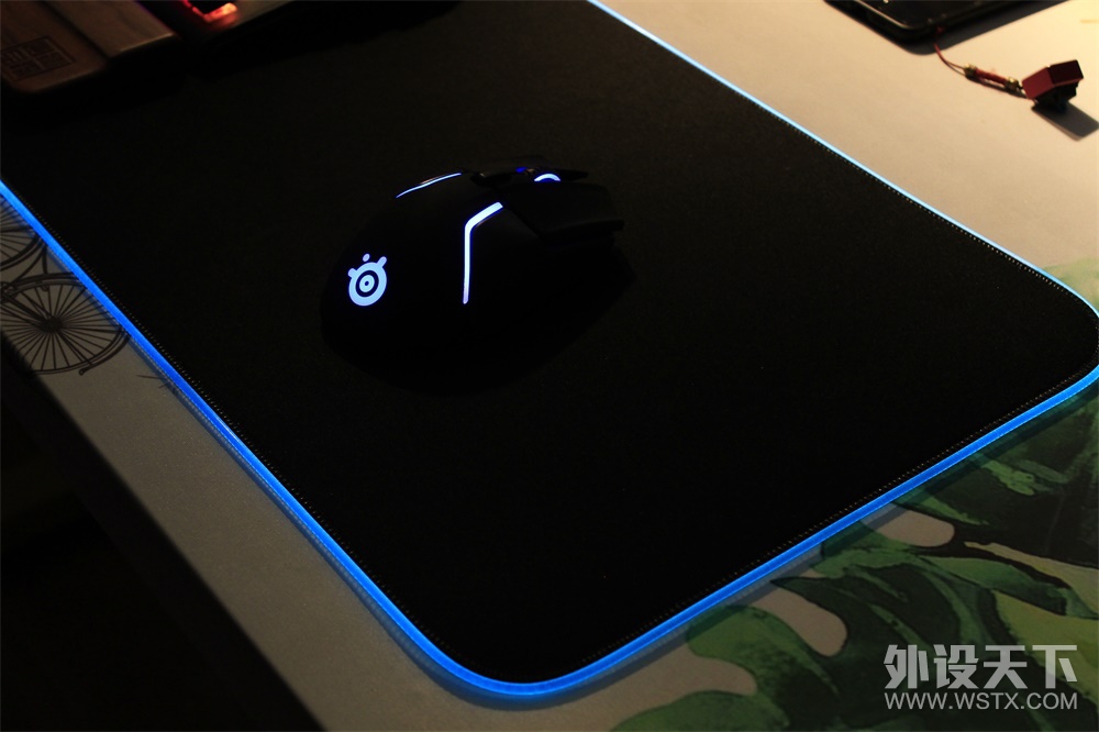 【單擺出品】赛睿QCK系列RGB鼠标垫隆重登场
