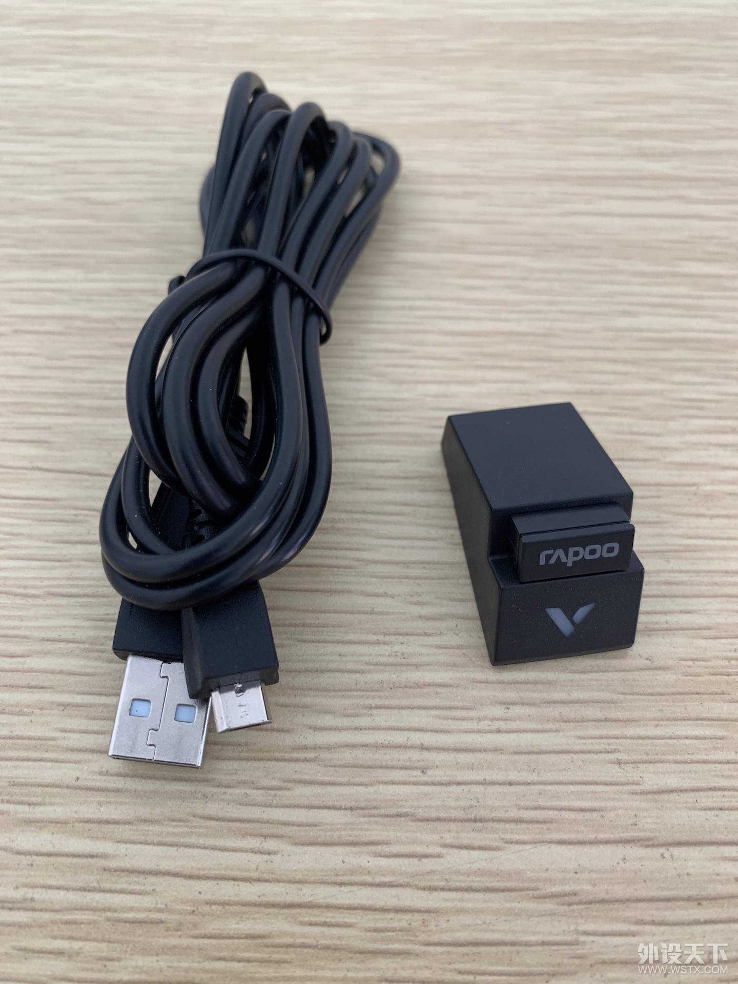 雷柏V20 pro 有线/无线双模游戏鼠标简评