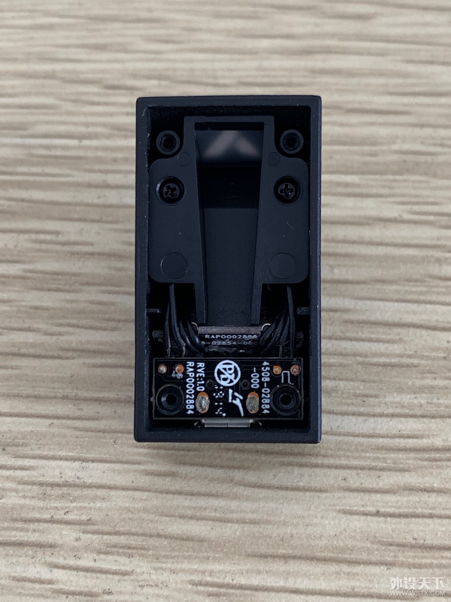雷柏V20 pro 有线/无线双模游戏鼠标简评