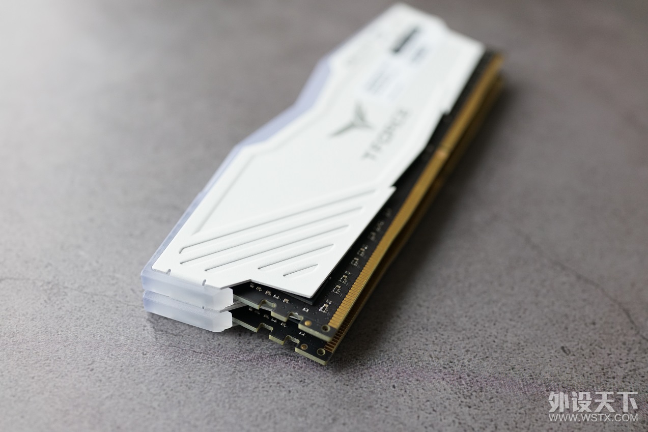 【箴言】中看又中用——十铨DELTA RGB DDR4 3200套条体验分享