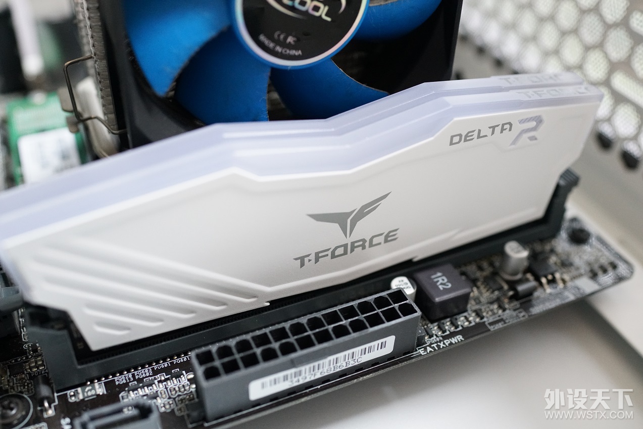 【箴言】中看又中用——十铨DELTA RGB DDR4 3200套条体验分享