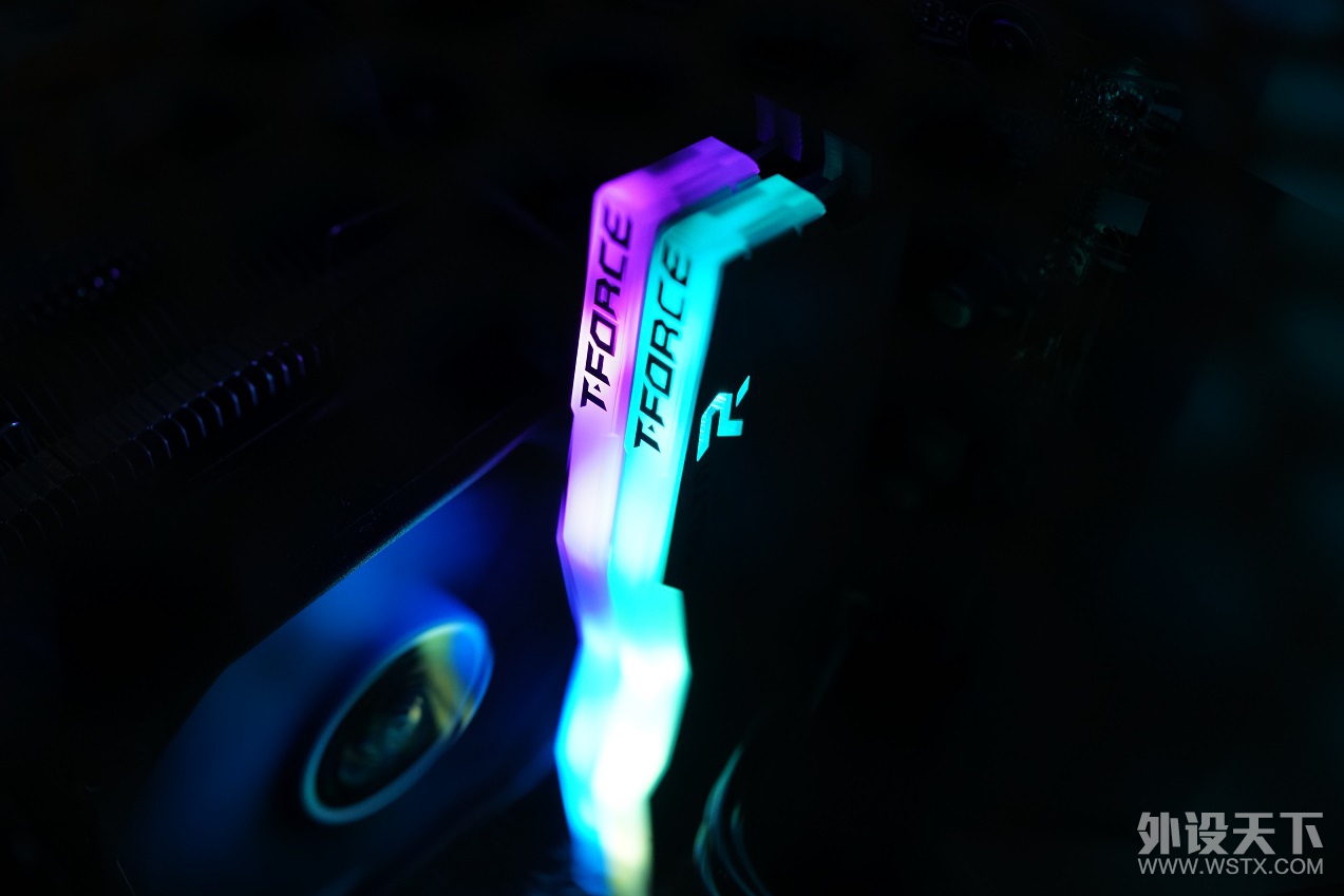 【箴言】中看又中用——十铨DELTA RGB DDR4 3200套条体验分享