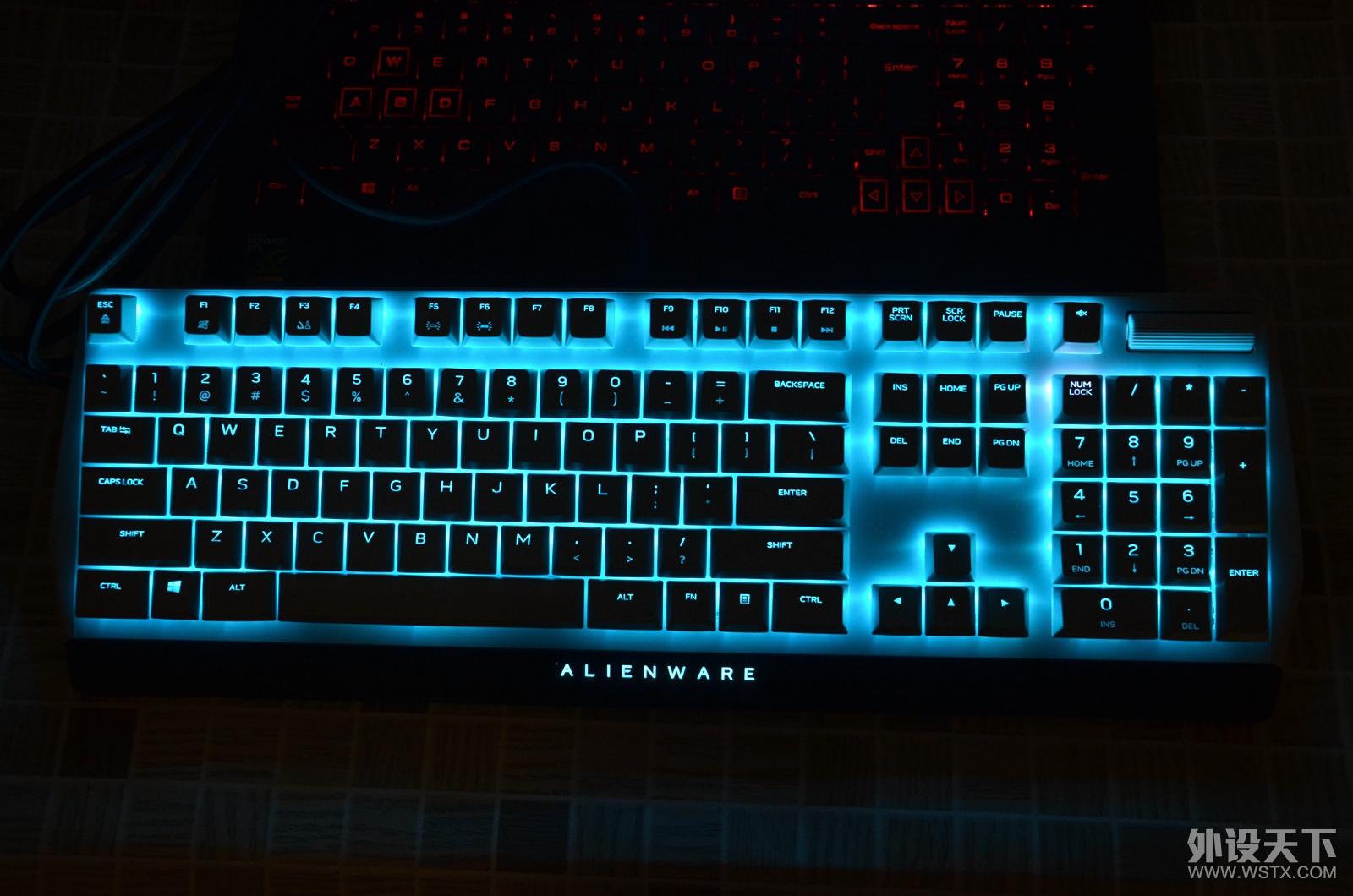 游戏娱乐一家人就要整整齐齐  ALIENWARE外设套装入手体验