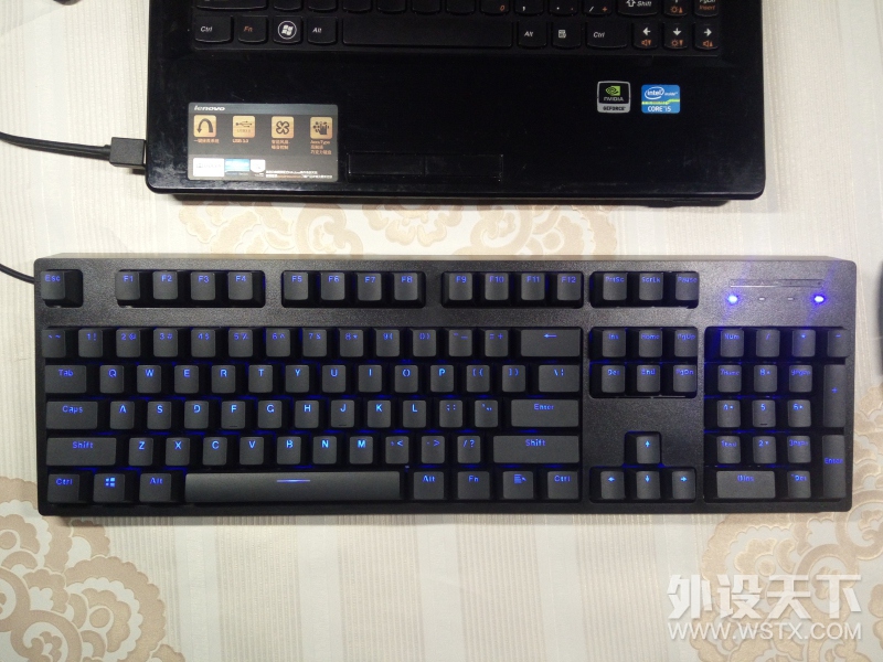 玩游戏操控更快速，雷柏V808游戏机械键盘体验
