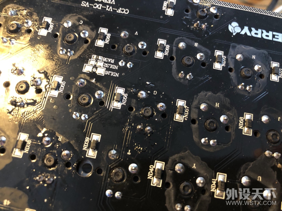 樱桃MX8.0键盘拆解+换轴维修（键盘不能喝可乐）