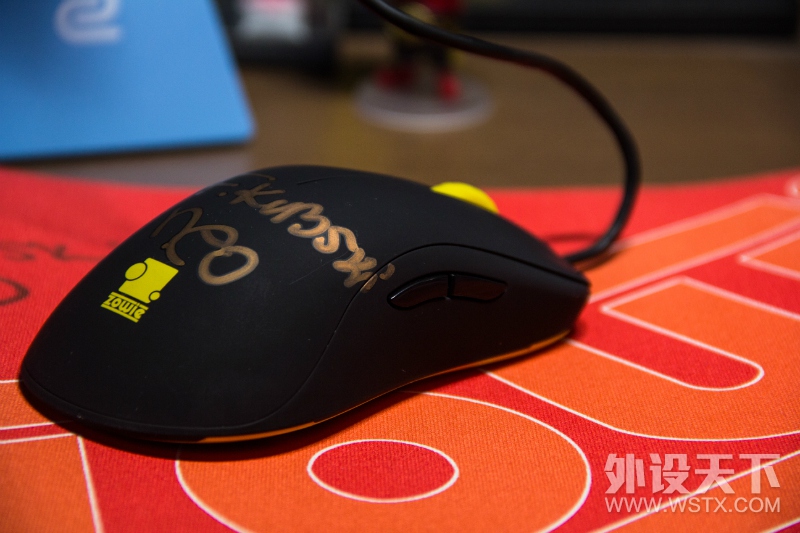 永不褪色的经典，ZOWIE FK DIVINA特别版