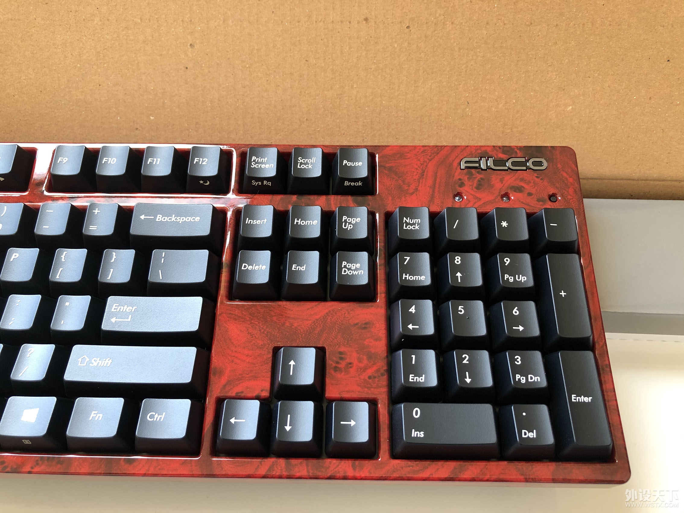filco 机械键盘 新紫檀红104 双模 茶轴