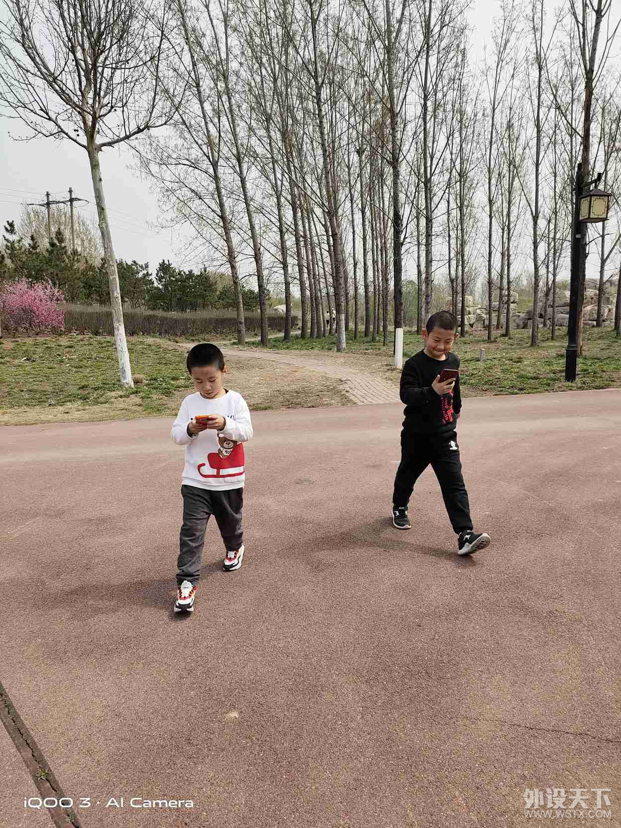六大灵魂拷问！iQOO 3是最值得入手的旗舰手机吗？