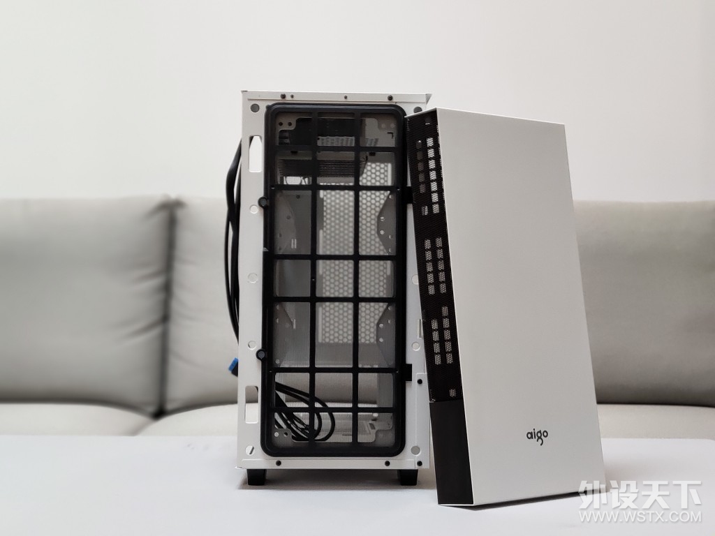 颜值与实用俱佳？ 爱国者破晓X 分体式 白色机箱 上机评测