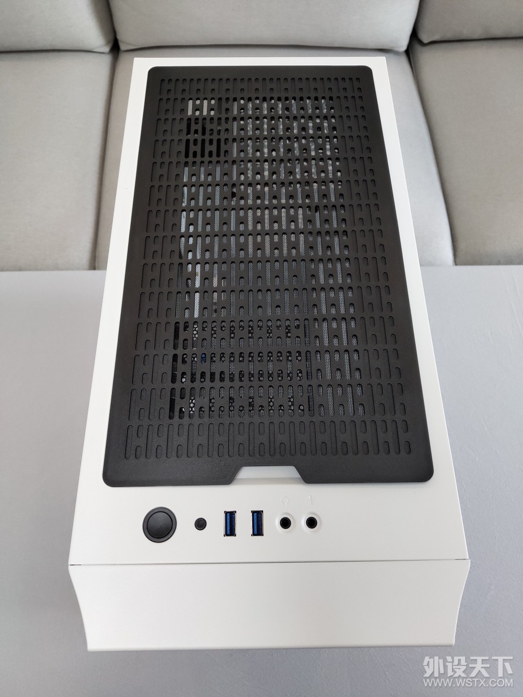 颜值与实用俱佳？ 爱国者破晓X 分体式 白色机箱 上机评测