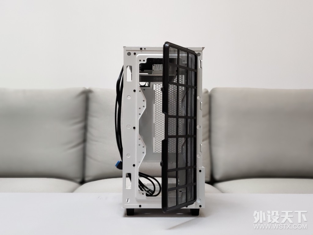 颜值与实用俱佳？ 爱国者破晓X 分体式 白色机箱 上机评测