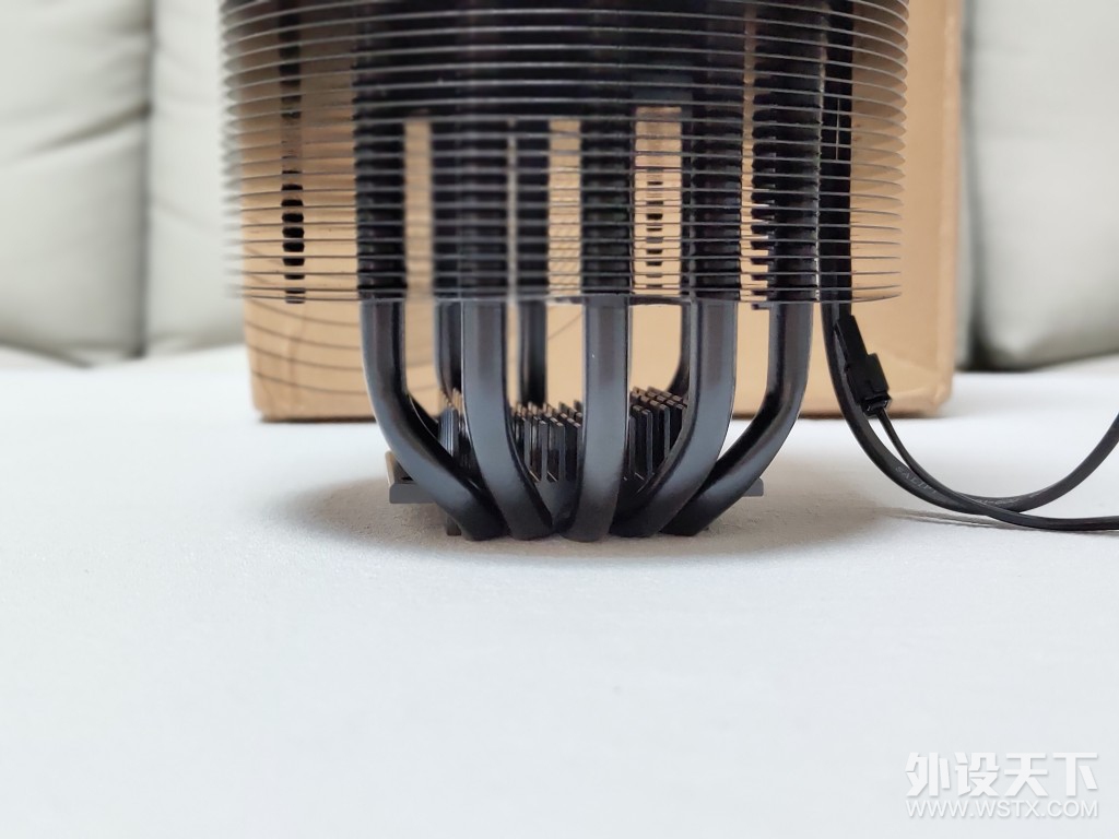 颜值与实用俱佳？ 爱国者破晓X 分体式 白色机箱 上机评测