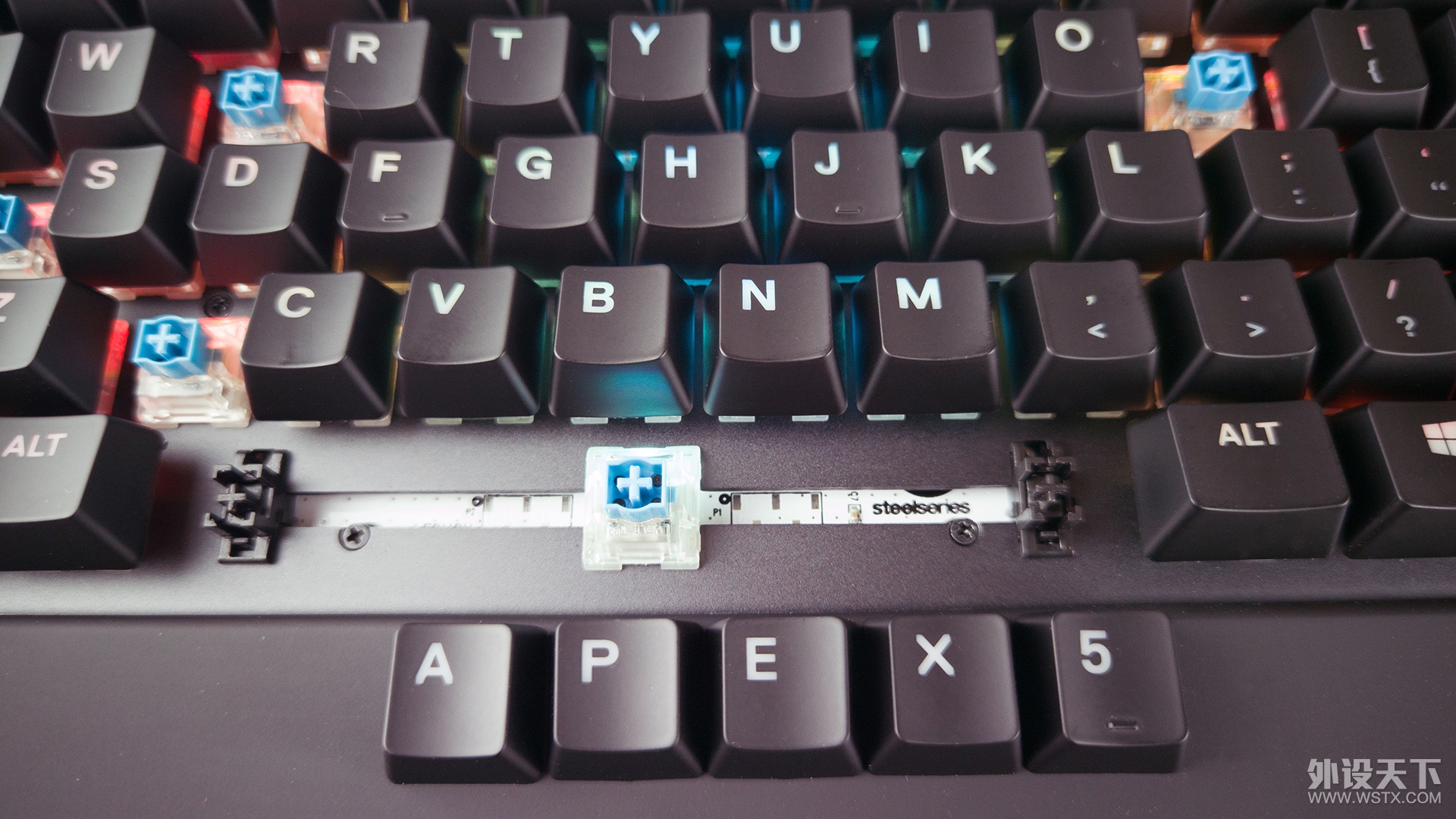 赛睿APEX5游戏键盘——一次有意思的尝试