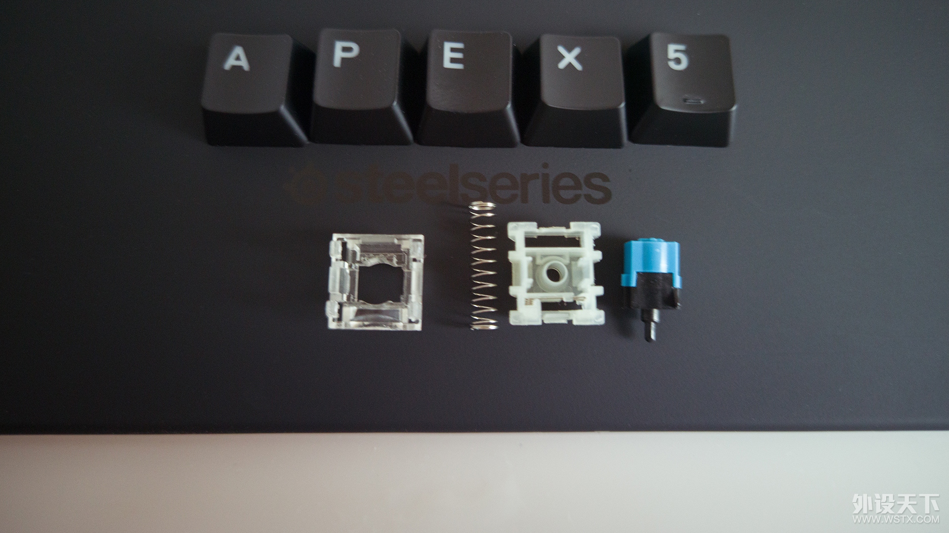赛睿APEX5游戏键盘——一次有意思的尝试
