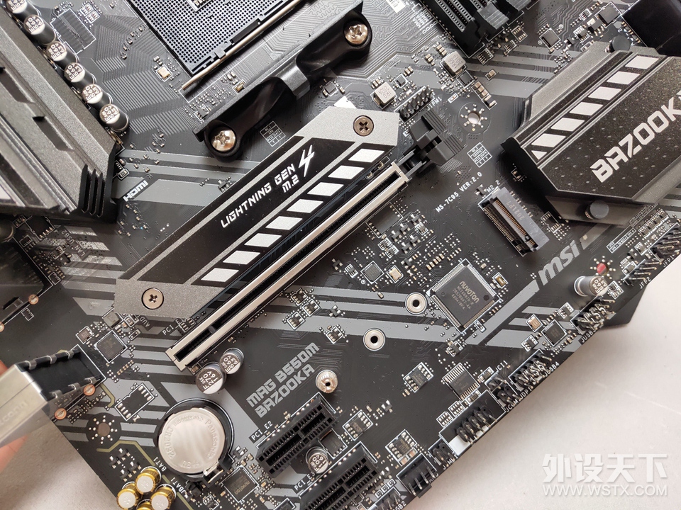 6000元级AMD平台游戏主机 3600X+MSI B550M火箭筒+5600XT 上机体验